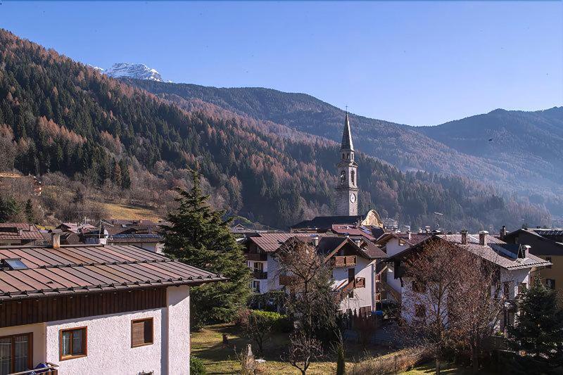 Beverly Hotel Pinzolo Buitenkant foto
