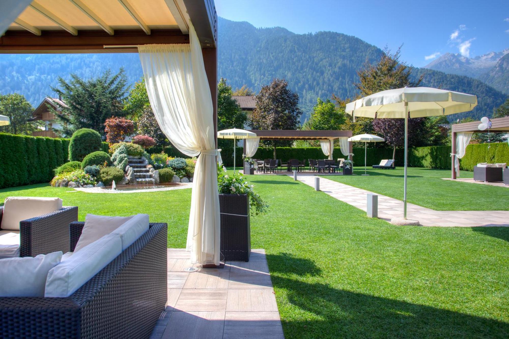 Beverly Hotel Pinzolo Buitenkant foto