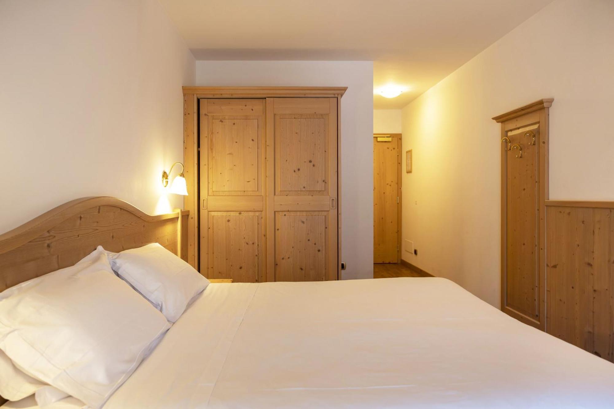 Beverly Hotel Pinzolo Kamer foto